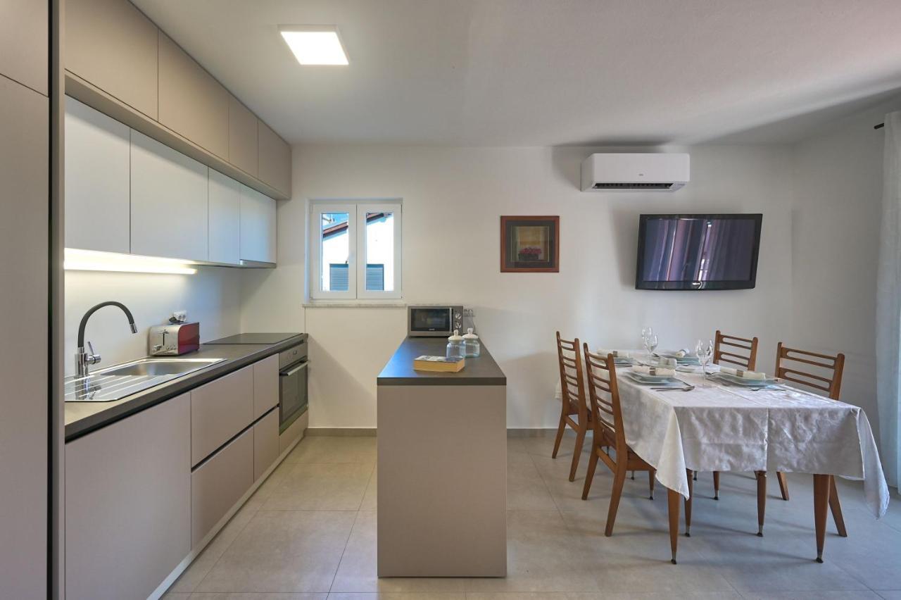 Nina Apartment Медулин Екстериор снимка