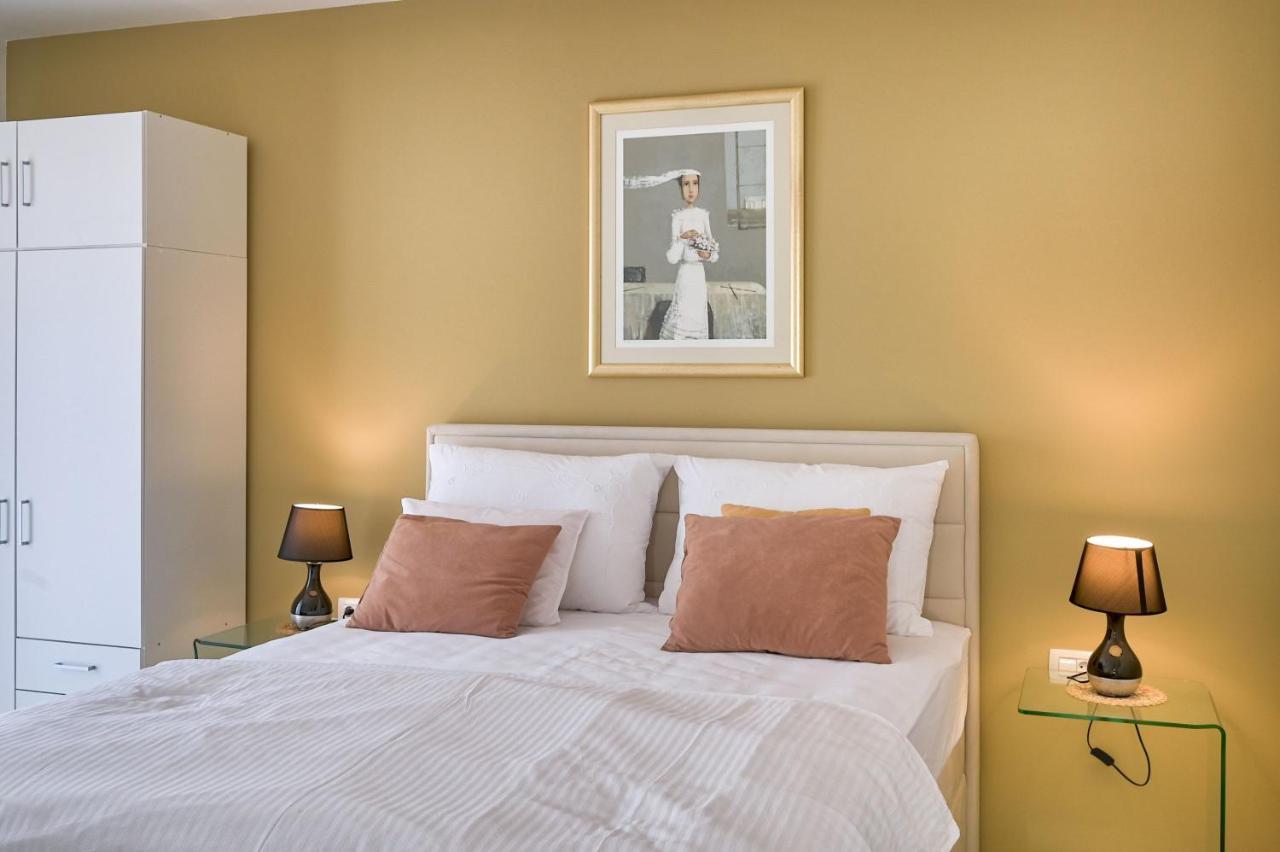 Nina Apartment Медулин Екстериор снимка